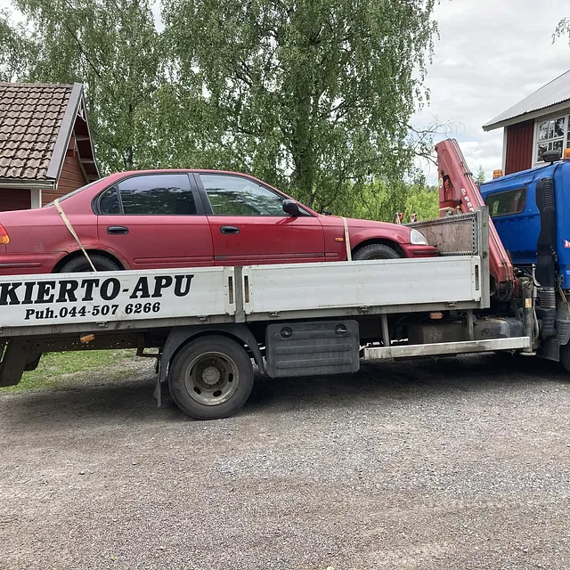 Autonromu kyydissä